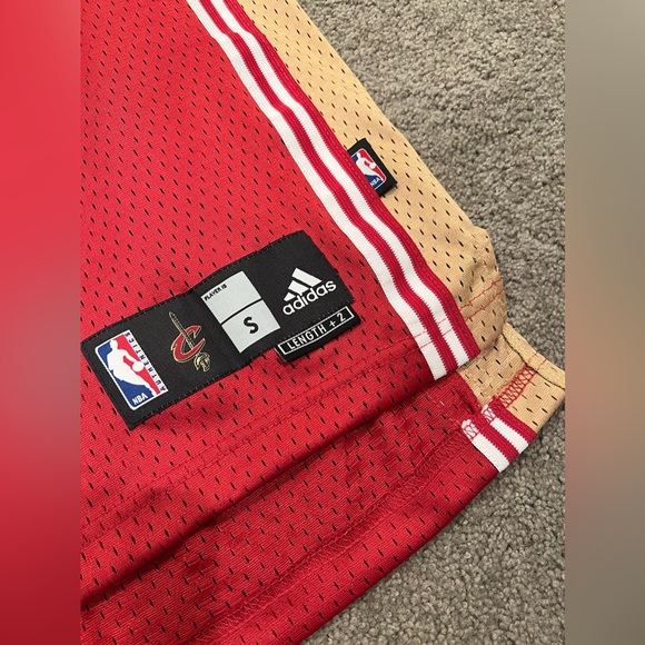 Cleveland Cavaliers Anderson Varejao Jersey - Picture 3 of 5